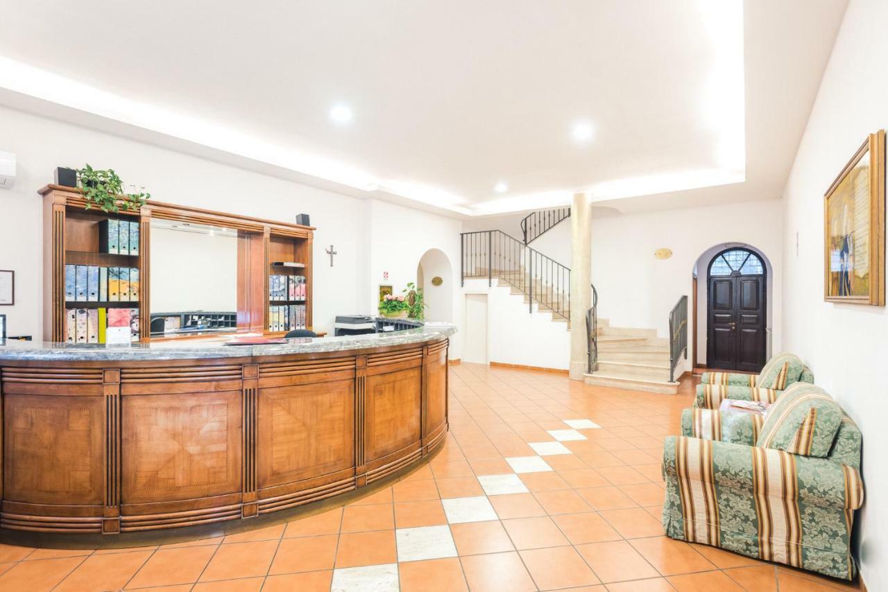 Hotel San Bernardo Ρώμη Εξωτερικό φωτογραφία