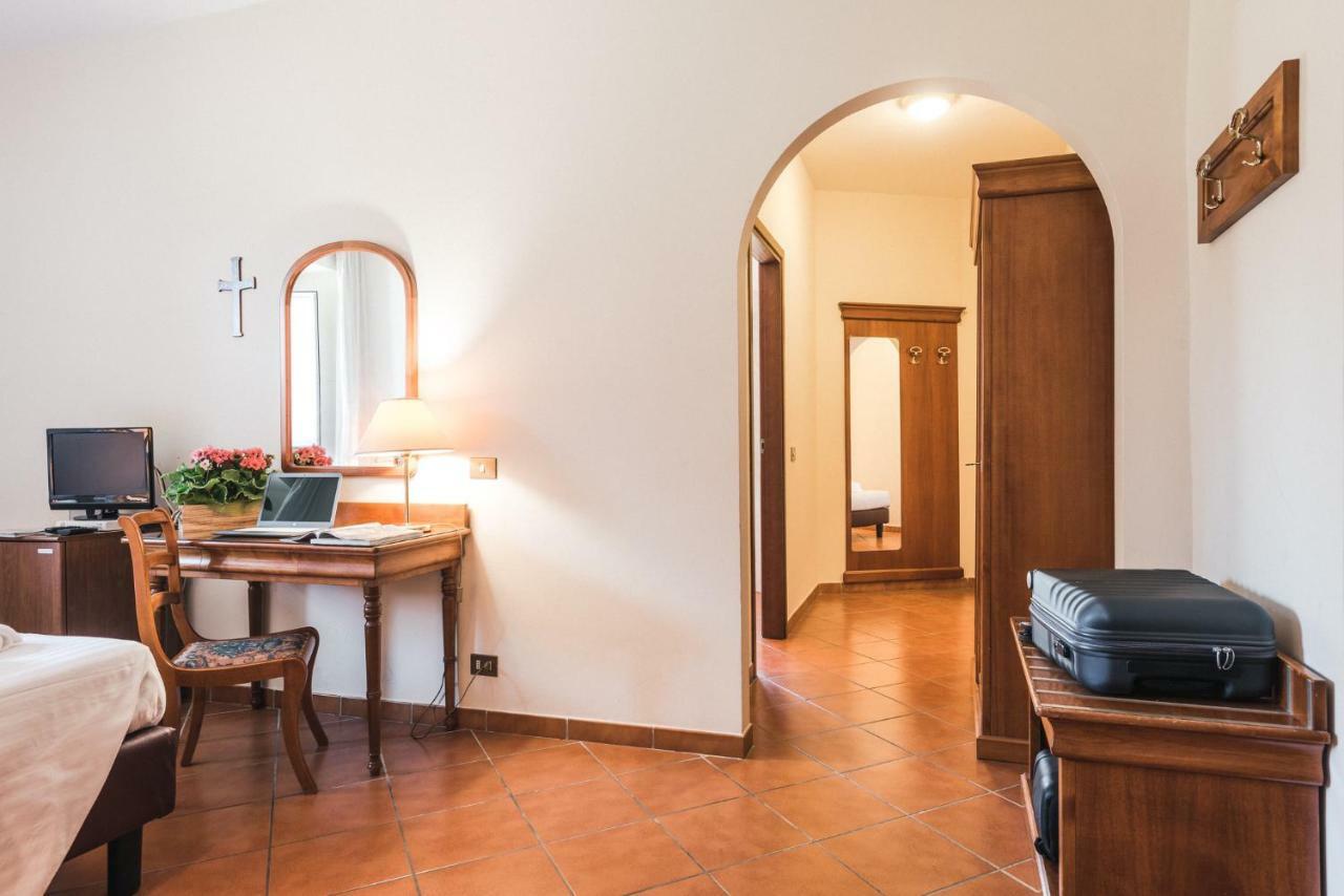 Hotel San Bernardo Ρώμη Εξωτερικό φωτογραφία